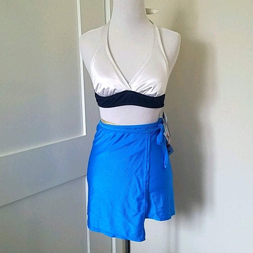 🎉HP🎉NWT Catalina Light blue swimsuit wrap cover-up. Size 3X. - Picture 4 of 4